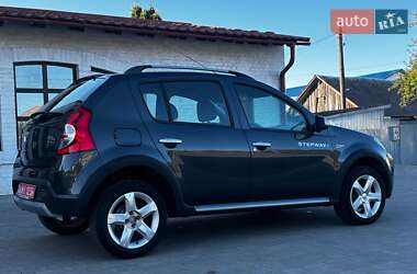 Внедорожник / Кроссовер Dacia Sandero StepWay 2010 в 