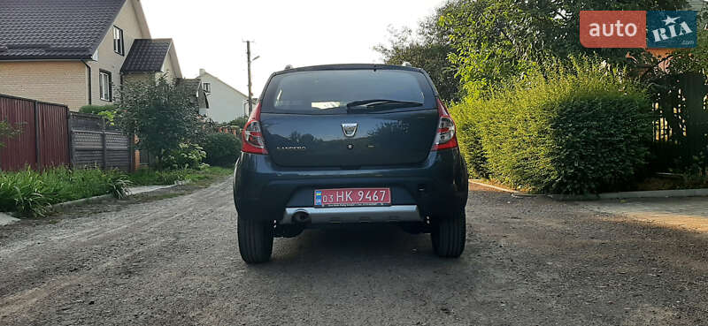 Внедорожник / Кроссовер Dacia Sandero StepWay 2012 в Чернигове