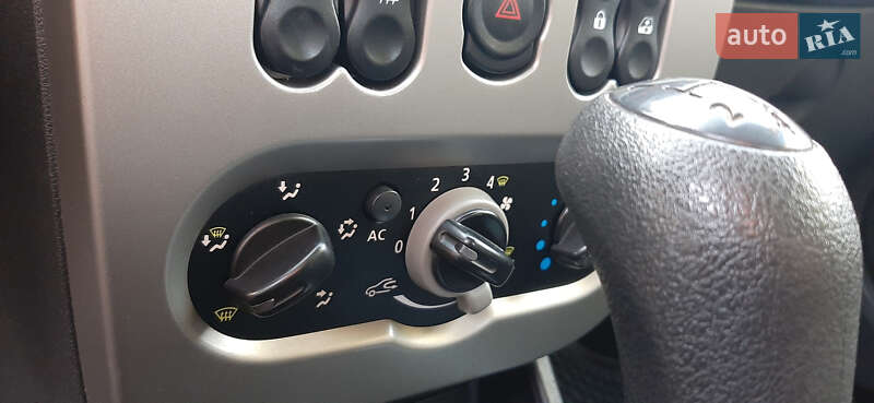 Внедорожник / Кроссовер Dacia Sandero StepWay 2012 в Чернигове