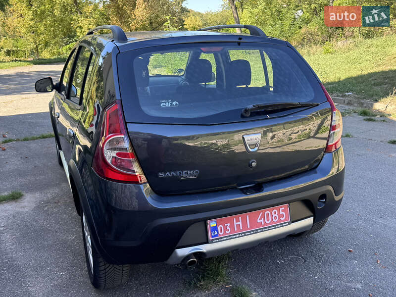 Внедорожник / Кроссовер Dacia Sandero StepWay 2010 в Полтаве
