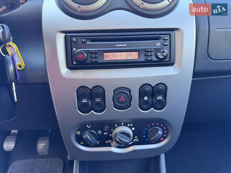 Внедорожник / Кроссовер Dacia Sandero StepWay 2010 в Полтаве