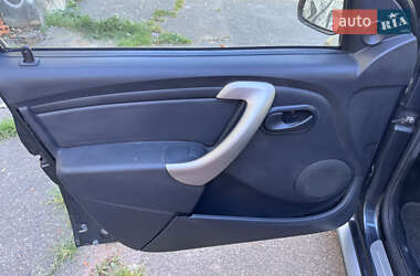 Внедорожник / Кроссовер Dacia Sandero StepWay 2010 в 
