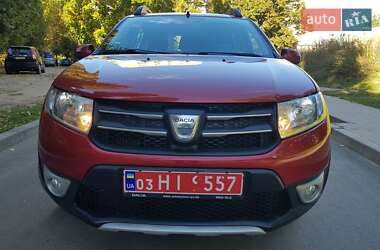 Внедорожник / Кроссовер Dacia Sandero StepWay 2014 в 