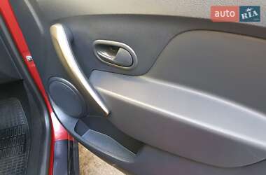 Внедорожник / Кроссовер Dacia Sandero StepWay 2014 в 