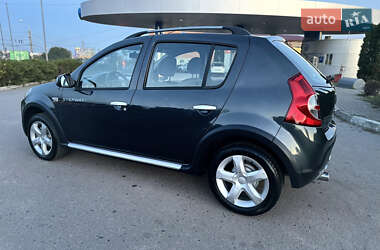 Внедорожник / Кроссовер Dacia Sandero StepWay 2011 в 