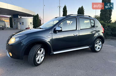 Внедорожник / Кроссовер Dacia Sandero StepWay 2011 в 