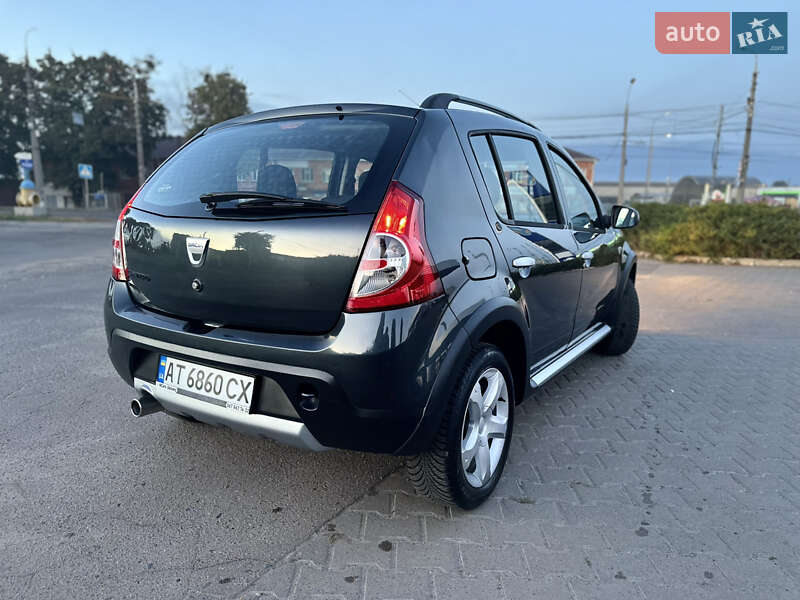 Внедорожник / Кроссовер Dacia Sandero StepWay 2011 в Сумах