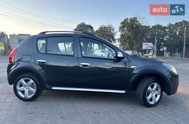 Внедорожник / Кроссовер Dacia Sandero StepWay 2011 в 