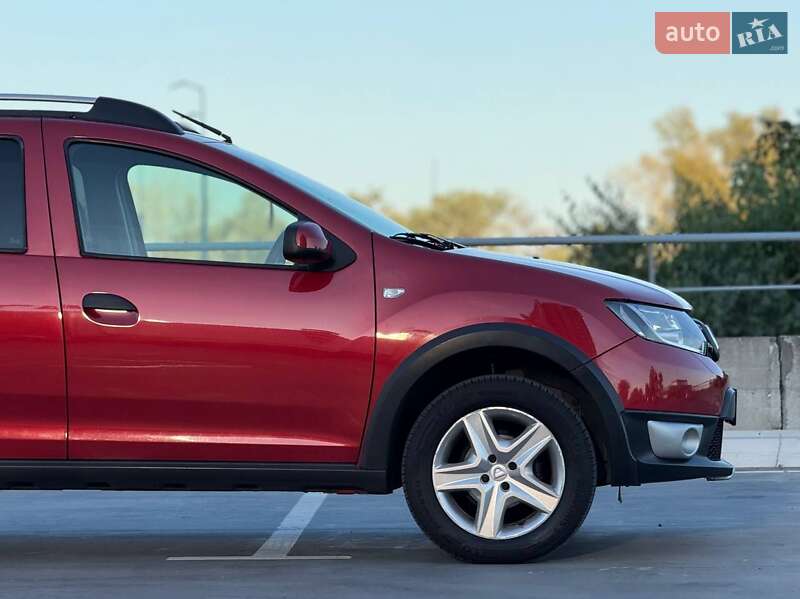 Позашляховик / Кросовер Dacia Sandero StepWay 2014 в Києві