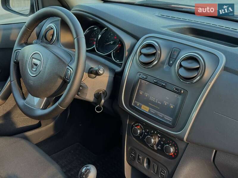 Позашляховик / Кросовер Dacia Sandero StepWay 2014 в Києві