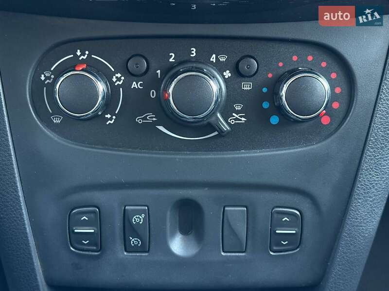 Позашляховик / Кросовер Dacia Sandero StepWay 2014 в Києві