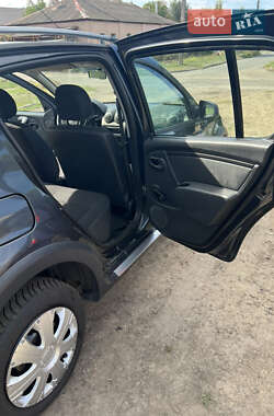Внедорожник / Кроссовер Dacia Sandero StepWay 2010 в 