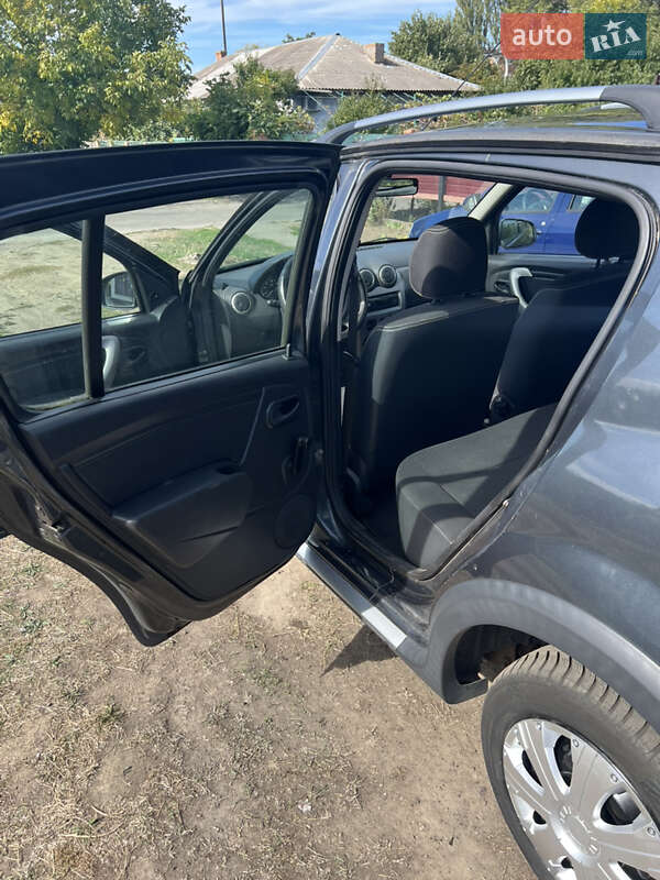 Внедорожник / Кроссовер Dacia Sandero StepWay 2010 в Марганце