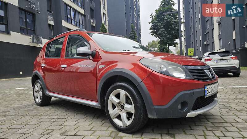 Внедорожник / Кроссовер Dacia Sandero StepWay 2010 в Ивано-Франковске