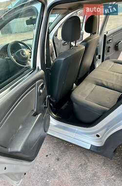Внедорожник / Кроссовер Dacia Sandero StepWay 2011 в 