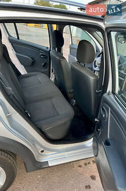 Внедорожник / Кроссовер Dacia Sandero StepWay 2011 в 