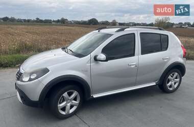 Внедорожник / Кроссовер Dacia Sandero StepWay 2010 в 