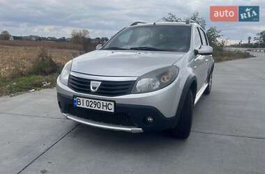Внедорожник / Кроссовер Dacia Sandero StepWay 2010 в 