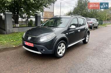 Внедорожник / Кроссовер Dacia Sandero StepWay 2010 в Луцке