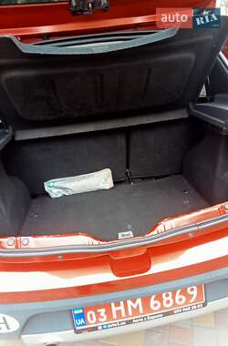 Позашляховик / Кросовер Dacia Sandero StepWay 2010 в  фото 8 Позашляховик / Кросовер Dacia Sandero StepWay 2010 в