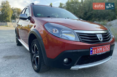 Позашляховик / Кросовер Dacia Sandero StepWay 2011 в Хоролі