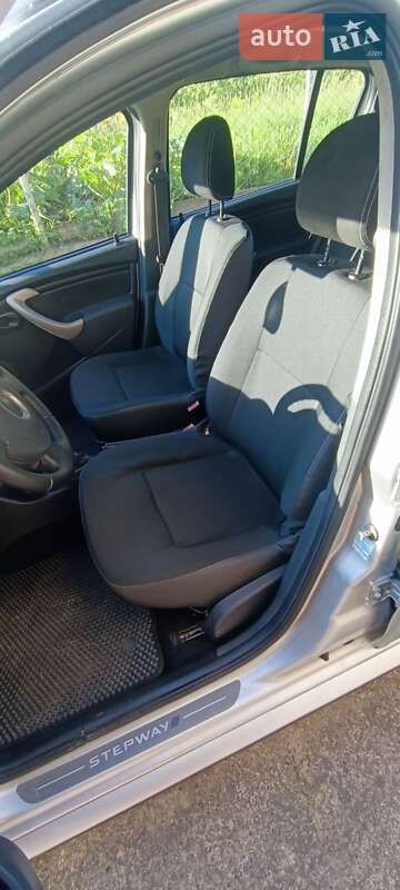 Внедорожник / Кроссовер Dacia Sandero StepWay 2011 в Ровно фото 6 Внедорожник / Кроссовер Dacia Sandero StepWay 2011 в Ровно