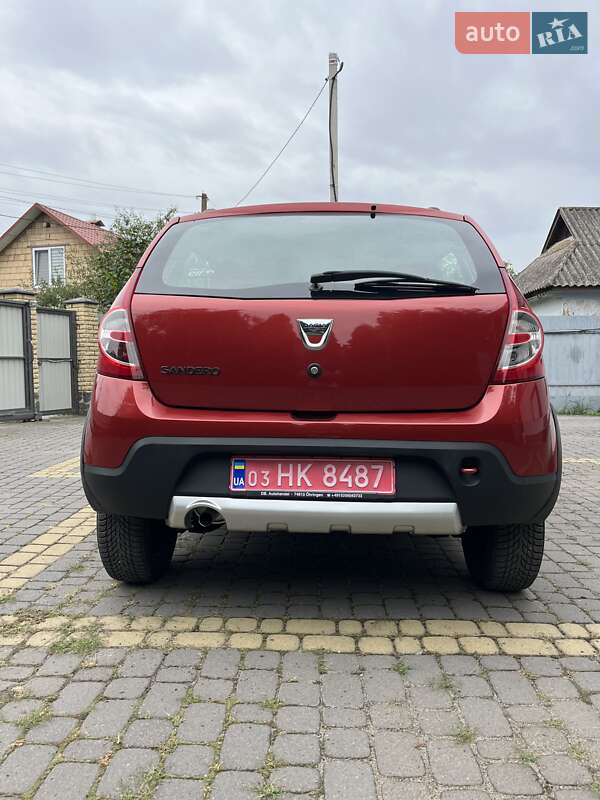 Внедорожник / Кроссовер Dacia Sandero StepWay 2012 в Виннице