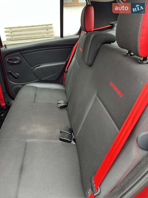 Внедорожник / Кроссовер Dacia Sandero StepWay 2012 в Виннице
