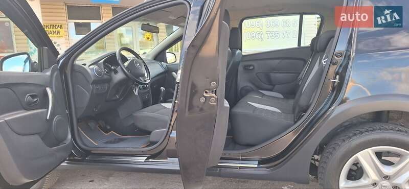 Позашляховик / Кросовер Dacia Sandero StepWay 2013 в Новоархангельську