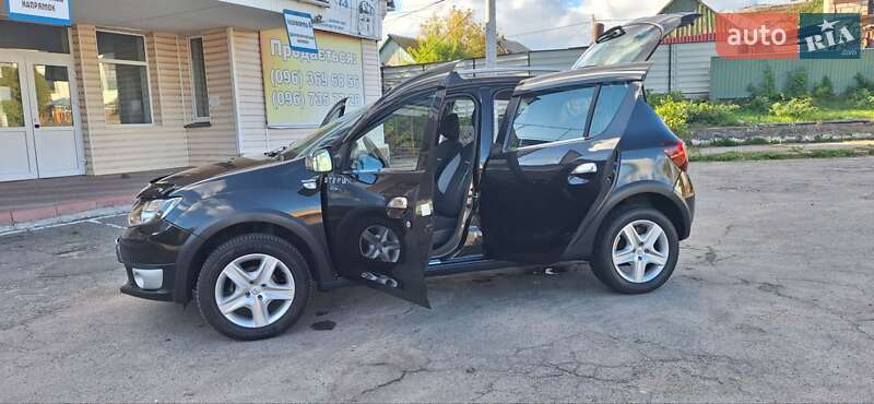 Позашляховик / Кросовер Dacia Sandero StepWay 2013 в Новоархангельську