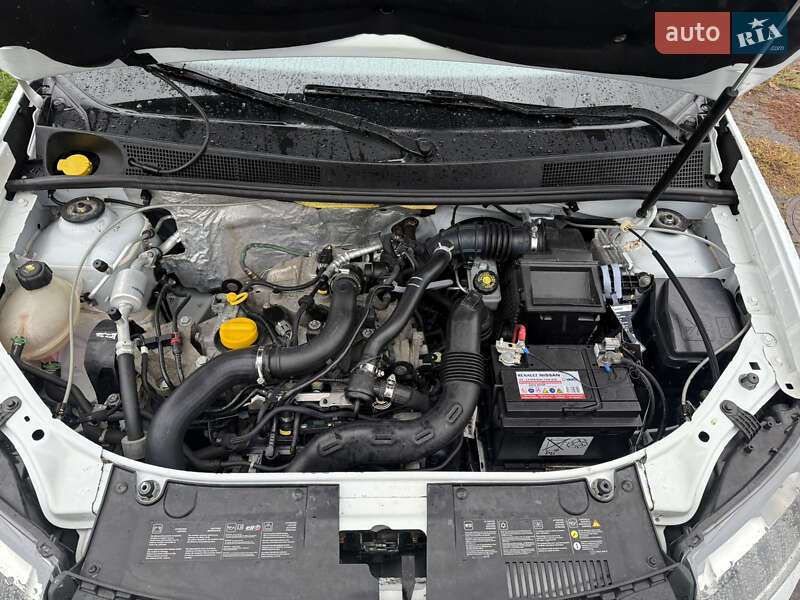 Позашляховик / Кросовер Dacia Sandero StepWay 2015 в Нововолинську фото 20 Позашляховик / Кросовер Dacia Sandero StepWay 2015 в Нововолинську