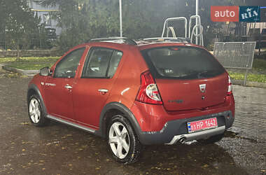 Внедорожник / Кроссовер Dacia Sandero StepWay 2010 в 