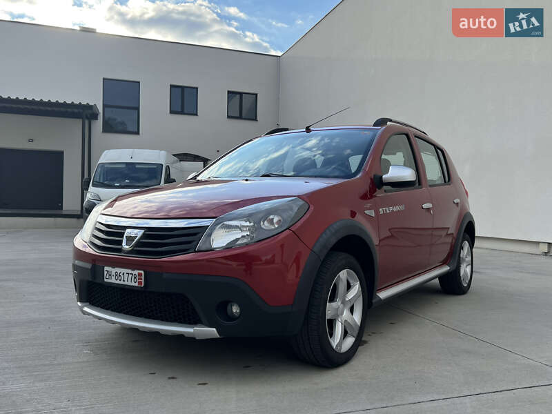 Внедорожник / Кроссовер Dacia Sandero StepWay 2012 в Луцке