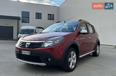 Позашляховик / Кросовер Dacia Sandero StepWay 2012 в 