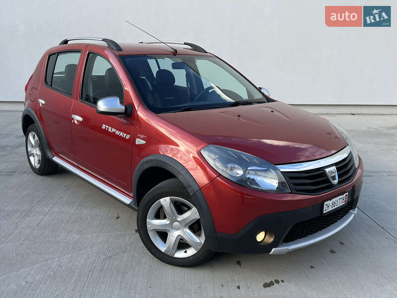 Внедорожник / Кроссовер Dacia Sandero StepWay 2012 в Луцке