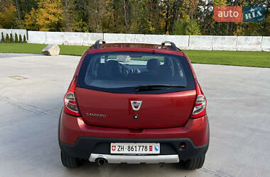 Позашляховик / Кросовер Dacia Sandero StepWay 2012 в 