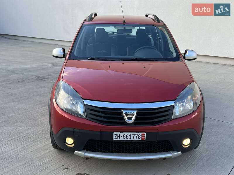 Внедорожник / Кроссовер Dacia Sandero StepWay 2012 в Луцке