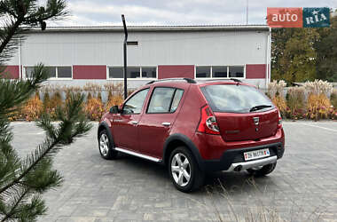Позашляховик / Кросовер Dacia Sandero StepWay 2012 в 