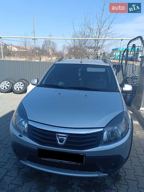 Внедорожник / Кроссовер Dacia Sandero StepWay 2012 в Львове фото 10 Внедорожник / Кроссовер Dacia Sandero StepWay 2012 в Львове