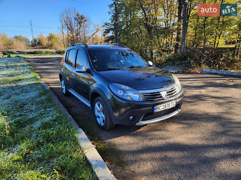 Позашляховик / Кросовер Dacia Sandero StepWay 2011 в Львові фото 5 Позашляховик / Кросовер Dacia Sandero StepWay 2011 в Львові
