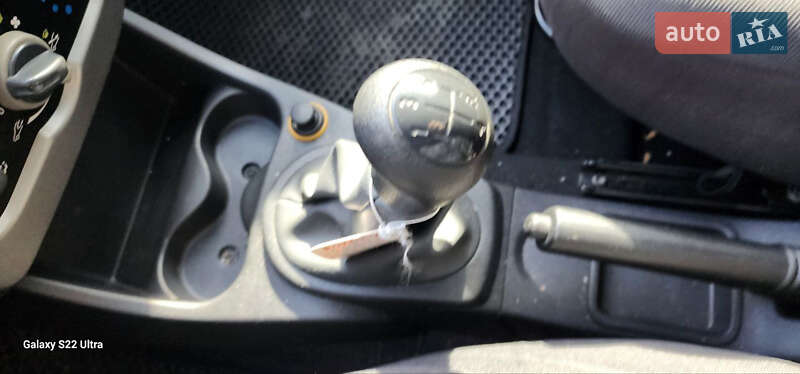 Позашляховик / Кросовер Dacia Sandero StepWay 2011 в Львові фото 47 Позашляховик / Кросовер Dacia Sandero StepWay 2011 в Львові