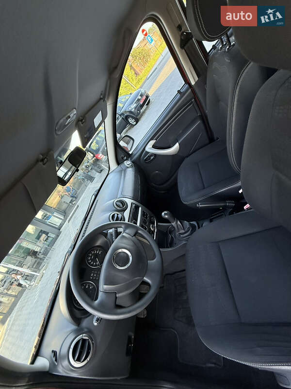 Позашляховик / Кросовер Dacia Sandero StepWay 2009 в Володимирі фото 45 Позашляховик / Кросовер Dacia Sandero StepWay 2009 в Володимирі