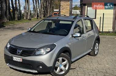 Внедорожник / Кроссовер Dacia Sandero StepWay 2012 в 