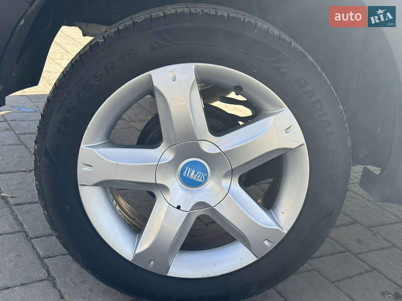 Внедорожник / Кроссовер Dacia Sandero StepWay 2012 в Стрые фото 9 Внедорожник / Кроссовер Dacia Sandero StepWay 2012 в Стрые