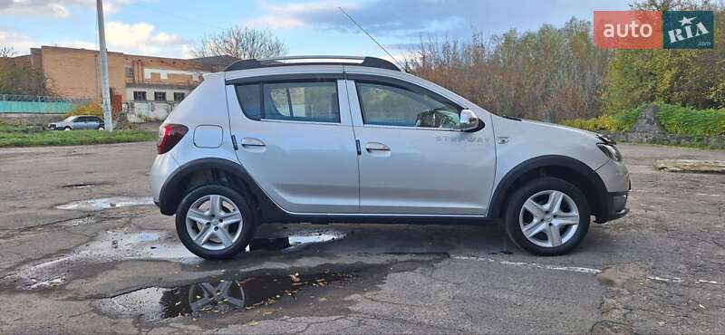 Внедорожник / Кроссовер Dacia Sandero StepWay 2013 в Новоархангельске фото 7 Внедорожник / Кроссовер Dacia Sandero StepWay 2013 в Новоархангельске