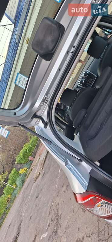 Внедорожник / Кроссовер Dacia Sandero StepWay 2013 в Новоархангельске фото 16 Внедорожник / Кроссовер Dacia Sandero StepWay 2013 в Новоархангельске