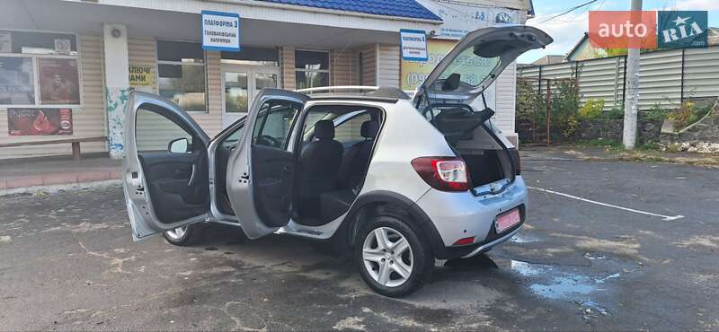 Внедорожник / Кроссовер Dacia Sandero StepWay 2013 в Новоархангельске фото 38 Внедорожник / Кроссовер Dacia Sandero StepWay 2013 в Новоархангельске