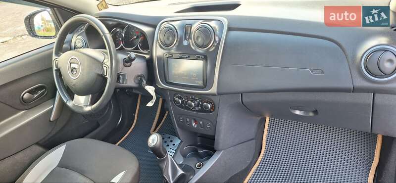 Внедорожник / Кроссовер Dacia Sandero StepWay 2013 в Новоархангельске фото 80 Внедорожник / Кроссовер Dacia Sandero StepWay 2013 в Новоархангельске