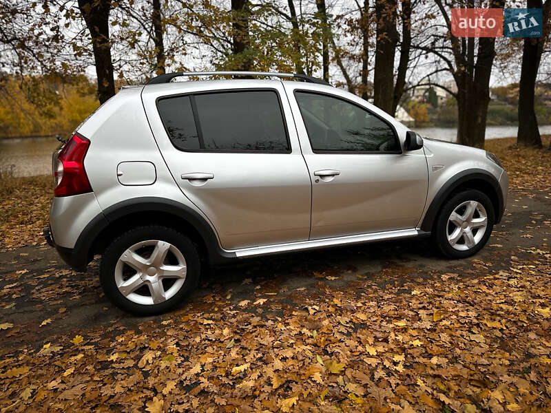 Внедорожник / Кроссовер Dacia Sandero StepWay 2010 в Сумах фото 3 Внедорожник / Кроссовер Dacia Sandero StepWay 2010 в Сумах