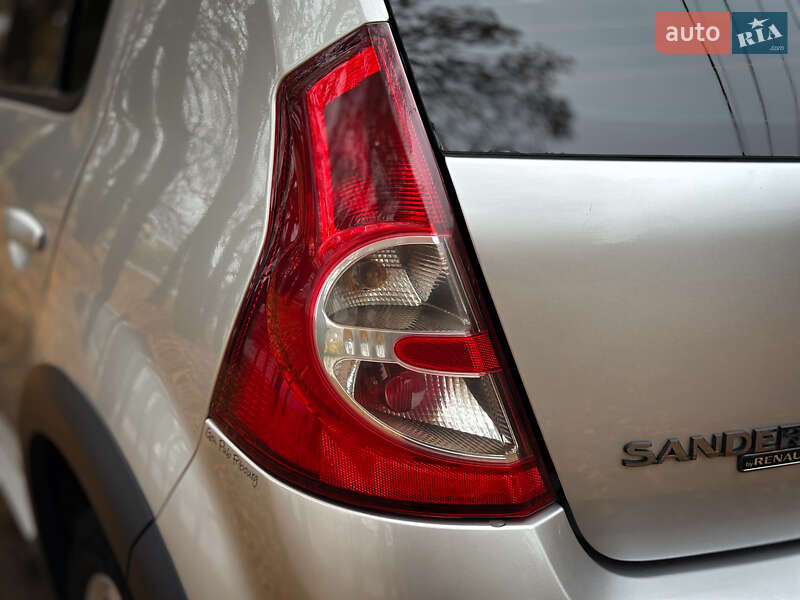 Внедорожник / Кроссовер Dacia Sandero StepWay 2010 в Сумах фото 23 Внедорожник / Кроссовер Dacia Sandero StepWay 2010 в Сумах